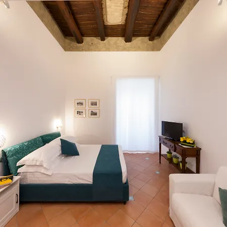 Eleonora Suites Napoli-2